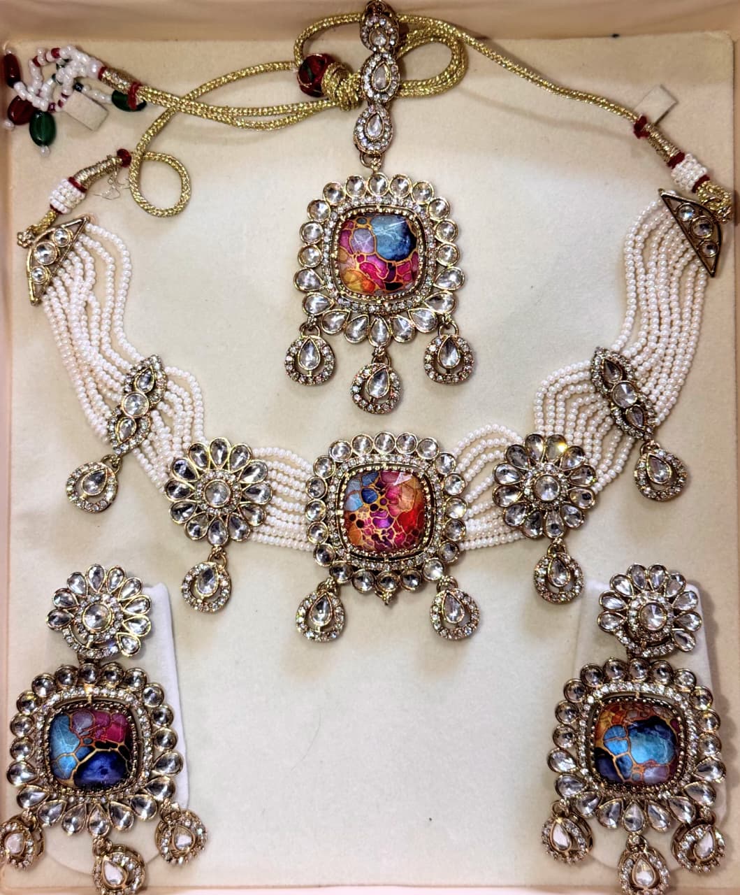 SREE Rang Kalakriti Pearl Set