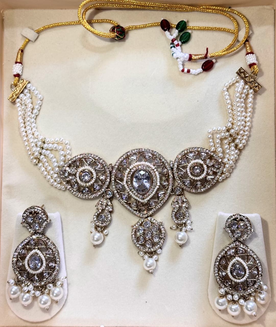 SREE Royal Ivory Kundan Set