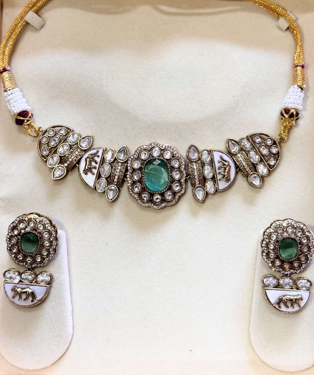 SREE Emerald Celebrity Style Choker